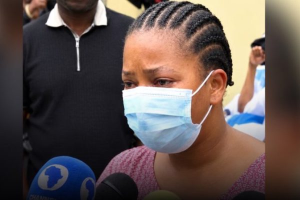 Lady Confesses After Arrest Alongside 7-Man Armed Robbery Gang